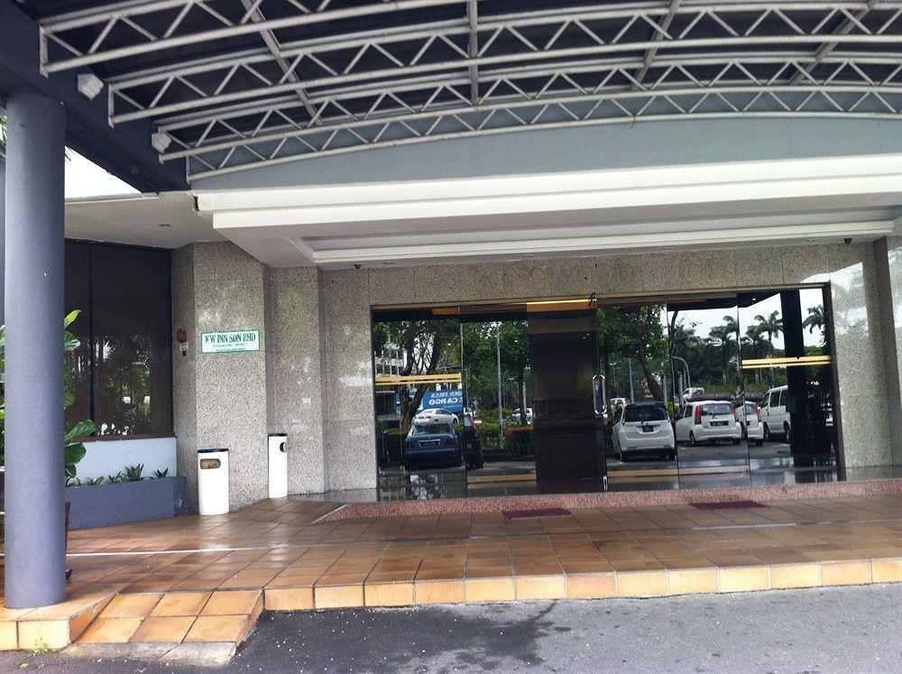 Kingwood Hotel Kuching Ngoại thất bức ảnh